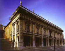 Haga click para ver la imagen ampliada capitol facade of the conservators' place.jpg